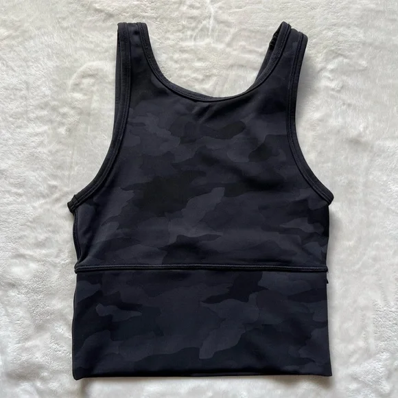 Lululemon Power Pivot Top - Picture 2 of 2